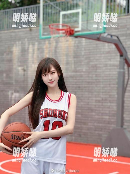 腐团儿Ikaros 腐团儿Ikaros画风独特,看这些优雅的碧蓝航线图片,真让人想多看几眼!