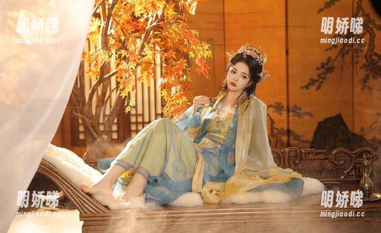 写真系列：苏嫣嫣阿姨与她令人捧心的黑丝旗袍