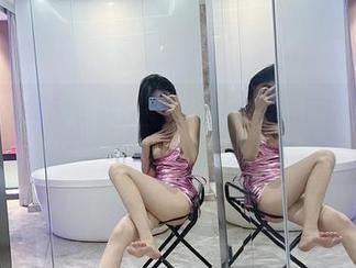 微密圈 – 红底高跟，葛征在高清壁纸中的直接挑战