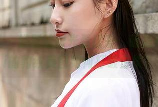 蜜桃社 – 挑剔的眼光看过来，萌美Moemi的豹纹美图如何打破传统？