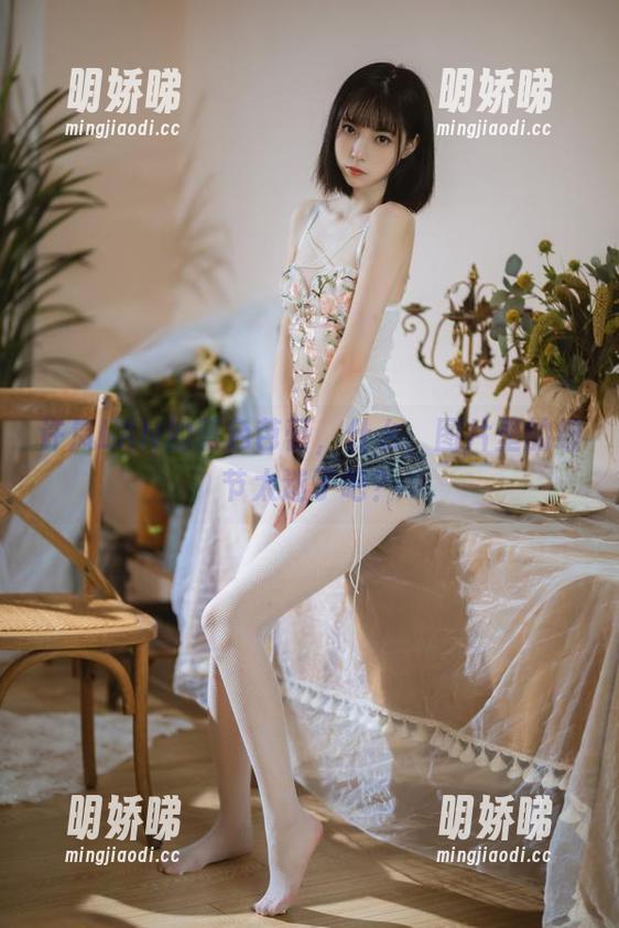许岚LAN的蓝色芭蕾，什么，图片里的细节太迷了吧？