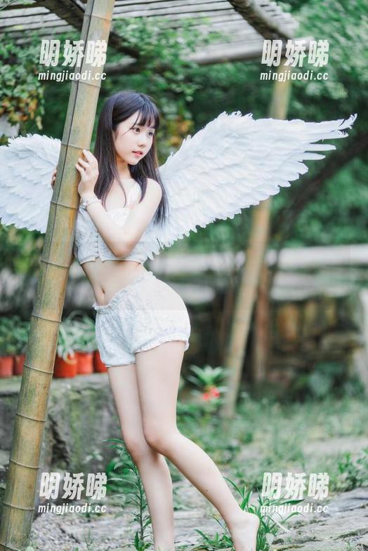 一个纺写真就能让人信仰？镜酱最新资源真让人三观尽毁。