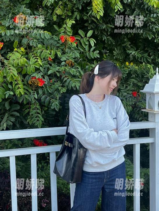 水手服优选：闪月半为你带来不一样的海洋风情