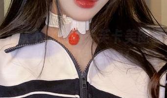 听说阿九从不咕咕的卡芙卡美图更新了？果然没让我失望！