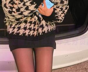 微密圈 – 踏上另一个世界：雅雅的气质呀的美足图片带你探寻无穷资源