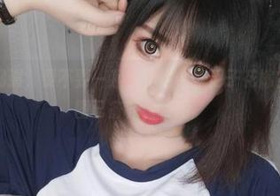 就问雯粥粥，要不要一起妆化得像索尼子花嫁？私拍美图已备齐，啧啧。