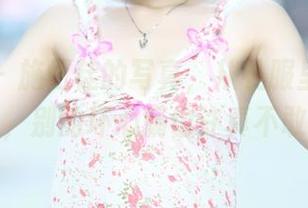 青豆客 – 施忆佳的写真，从礼服里走出来的公主，别的坏心肠也许真不敢让她走