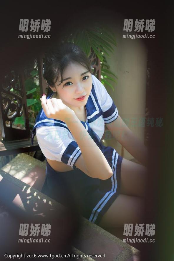 青豆客 - 写真集——你没见过的王语纯秘书日常，快来下载吧！