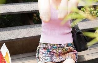 青豆客 – 白一晗“学姐”写真，图库里的无意间一瞥，聚会的话题怎么也少不了分享。