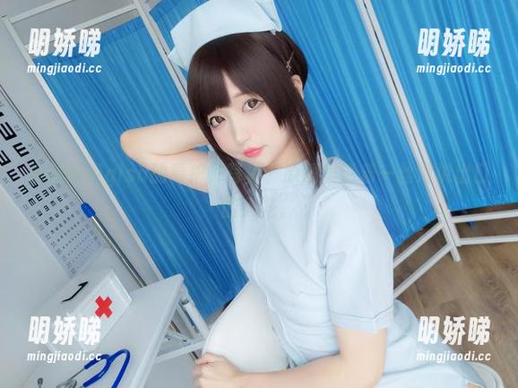 魔物喵nigisa 魔物喵nigisa的看护师写真,原图里透着一丝没说出口的火花。
